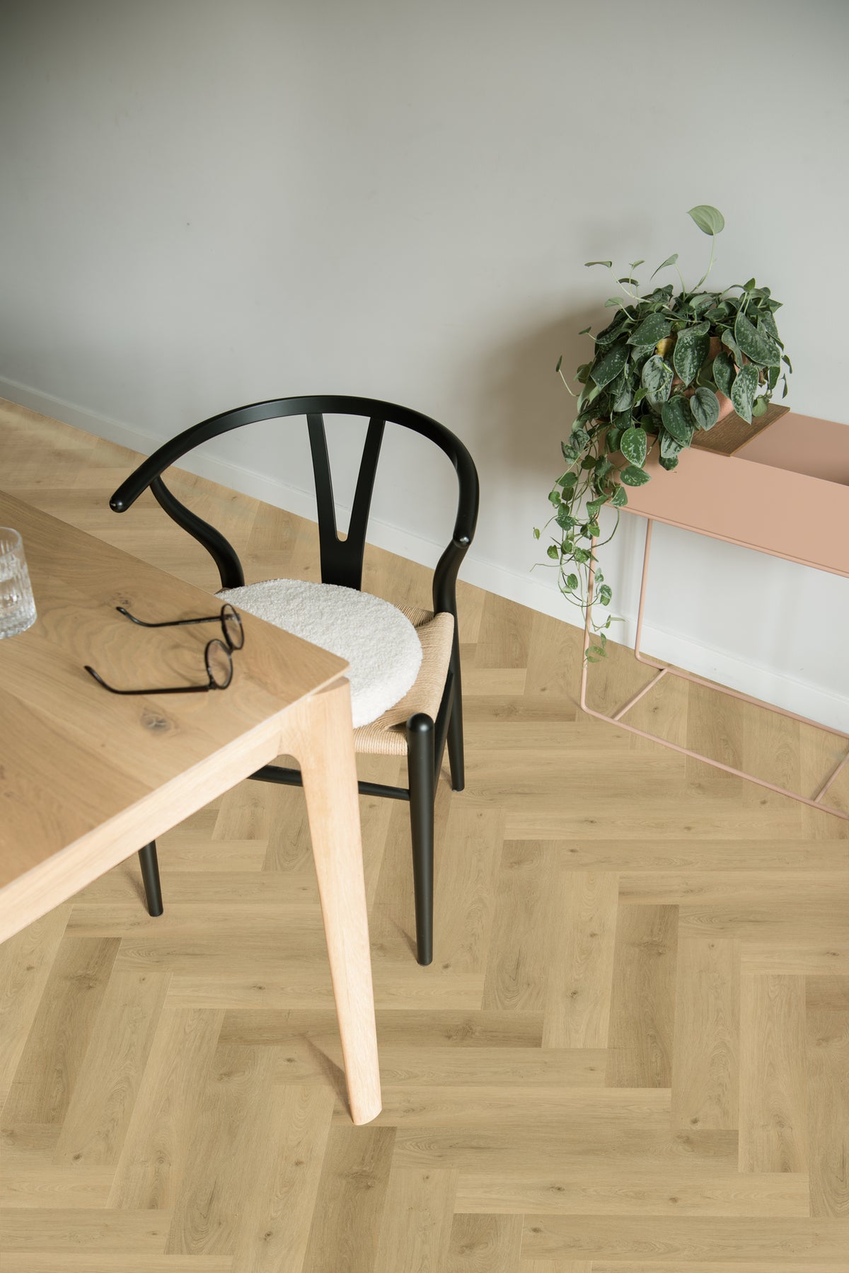 3904 Prestige Oak Light