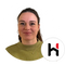 Specialist Manou bij Hofmans at Home in Cuijk, onderdeel van het team in de grootste showroom van Nederland.